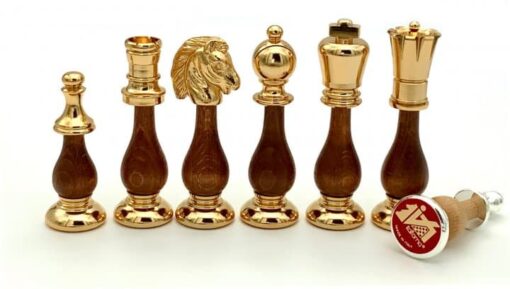 Jeu d'Échecs Grand Oriental - Échiquier en Bois de Bruyère et Bois d'Orme & Pièces en bois et laiton massif