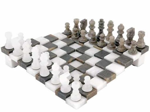 Ensemble "Gris et Blanc" Echiquier 3D et Jeu d'Echecs en Albâtre de Volterra